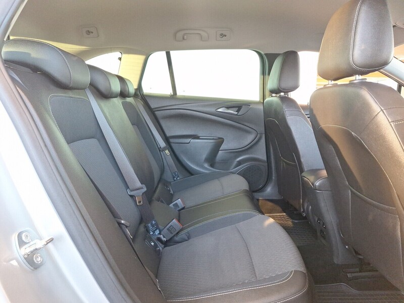 Opel Astra vaihtoauto