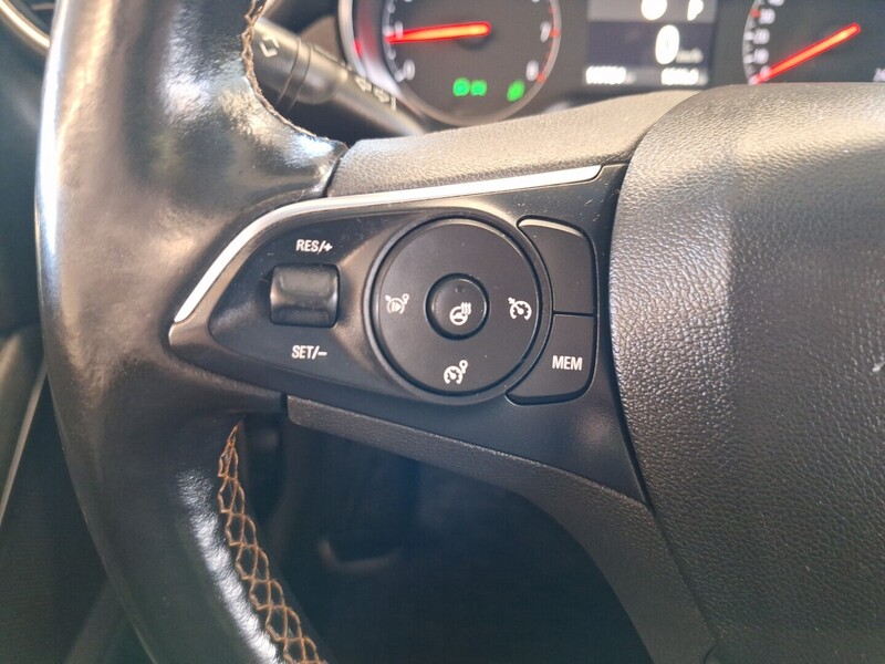 Opel Crossland X vaihtoauto