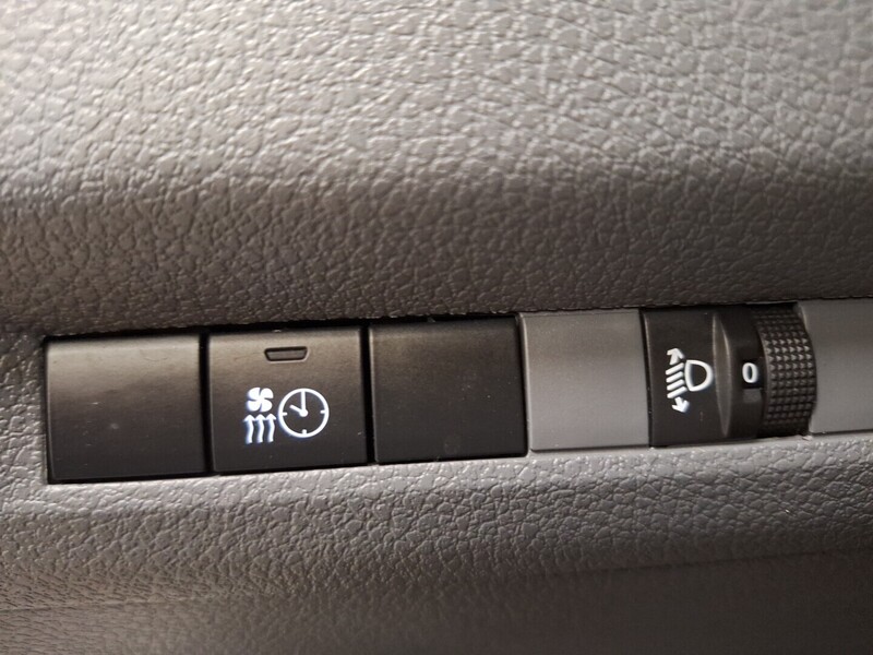 Opel Vivaro vaihtoauto