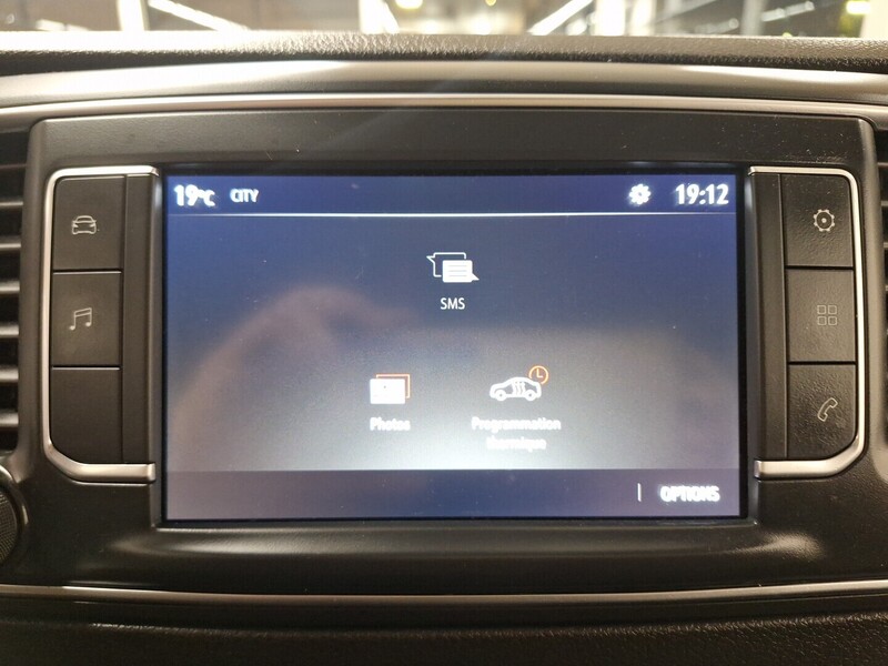 Opel Vivaro vaihtoauto