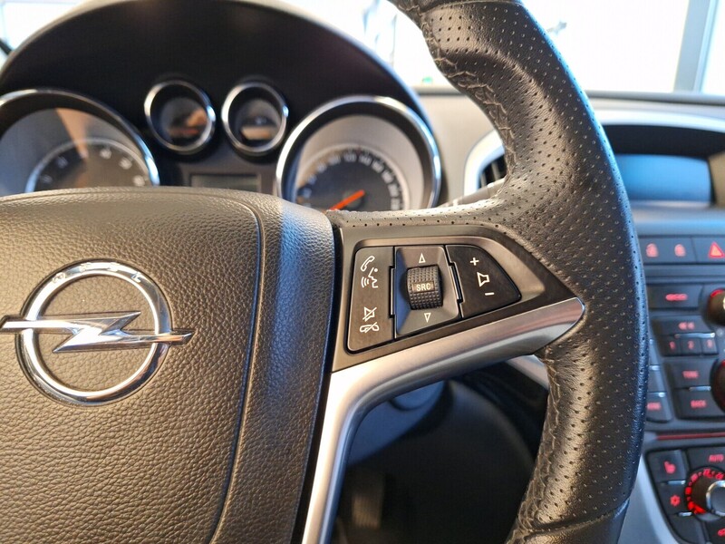 Opel Astra vaihtoauto