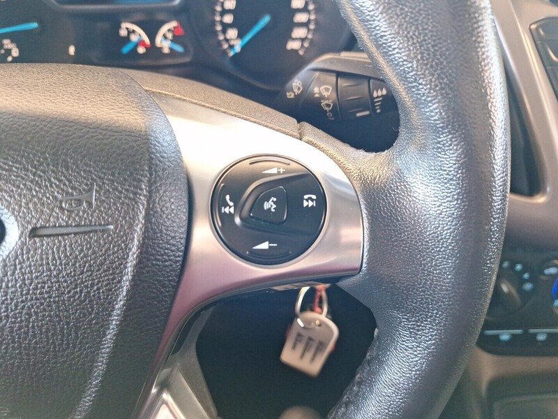 Ford Transit Connect vaihtoauto