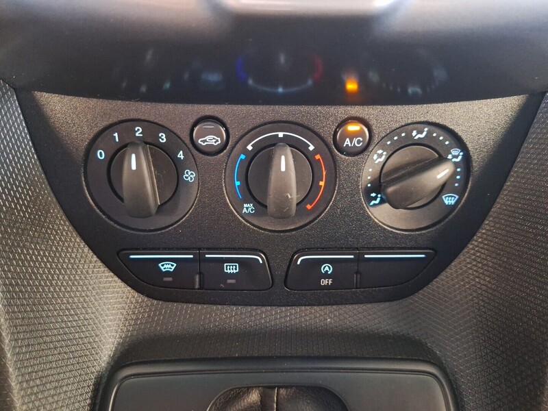 Ford Transit Connect vaihtoauto