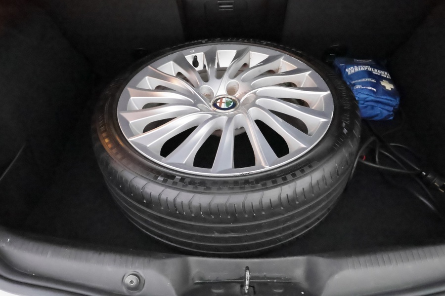 Alfa Romeo Giulietta vaihtoauto