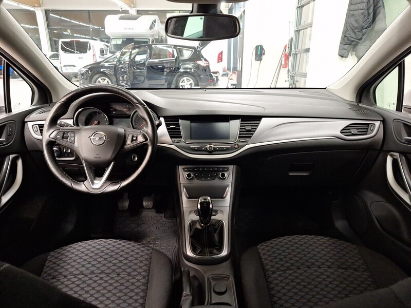 Opel Astra vaihtoauto