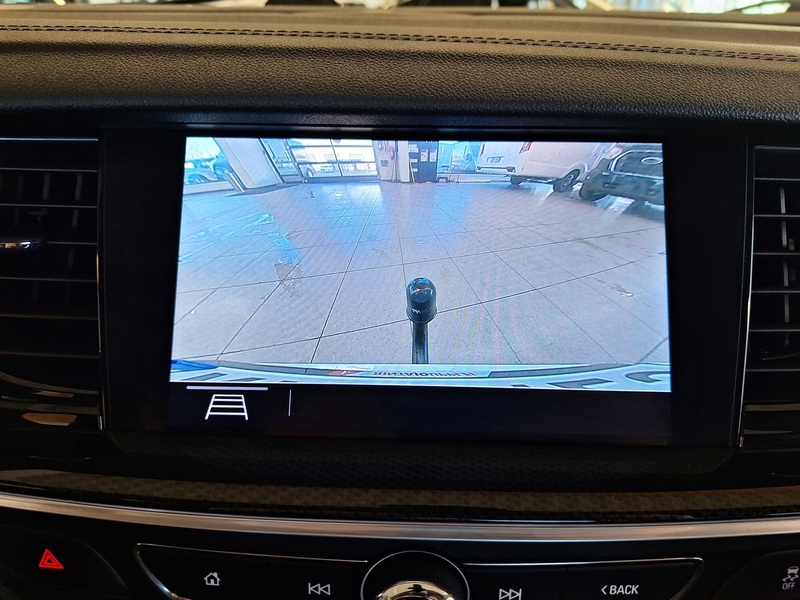 Opel Insignia vaihtoauto