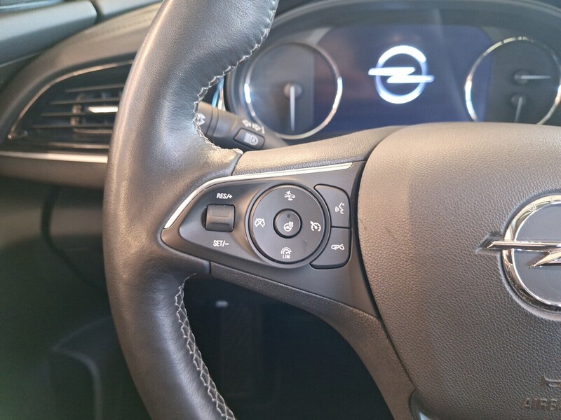 Opel Insignia vaihtoauto