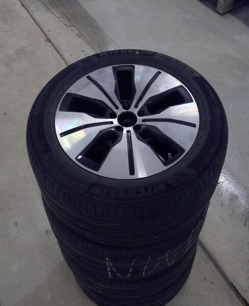 Mercedes-Benz EQC vaihtoauto