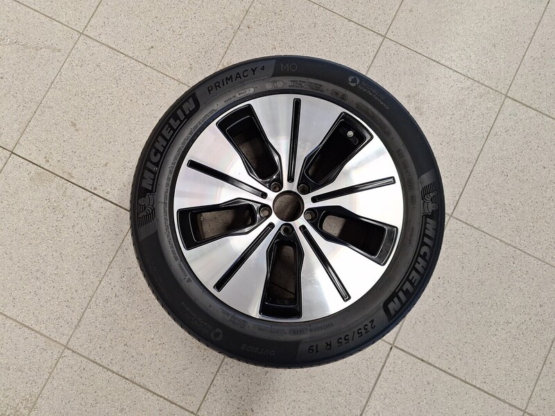 Mercedes-Benz EQC vaihtoauto