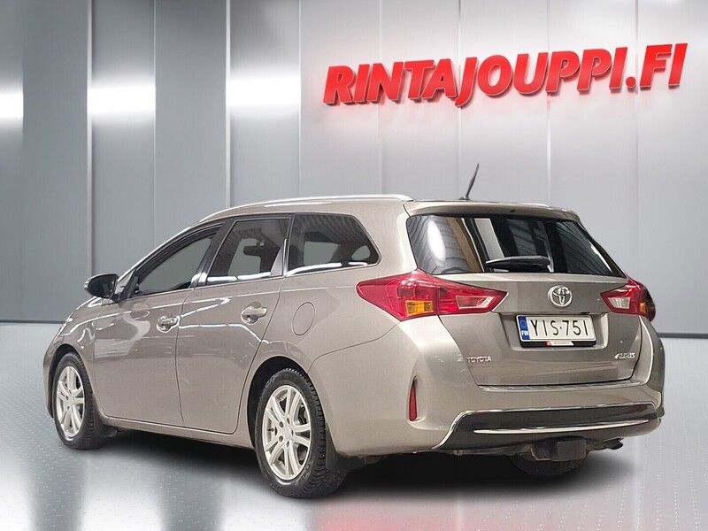 Toyota Auris vaihtoauto