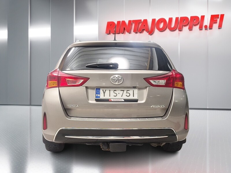 Toyota Auris vaihtoauto