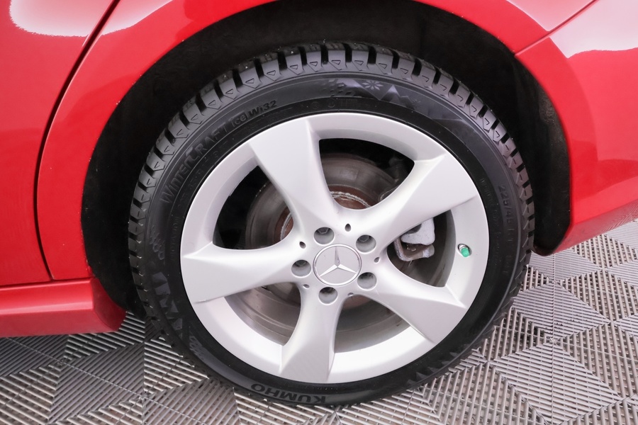 Mercedes-Benz B vaihtoauto