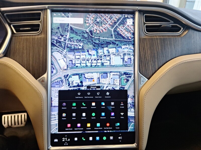 Tesla Model S vaihtoauto