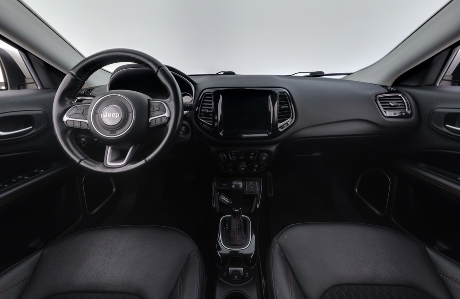 Jeep Compass vaihtoauto