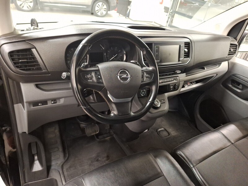 Opel Vivaro vaihtoauto