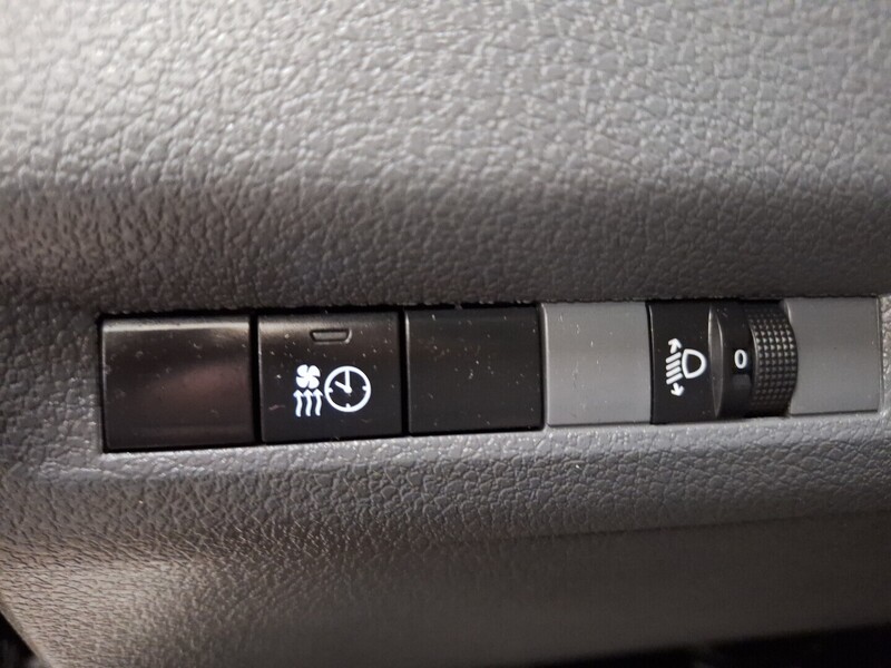 Opel Vivaro vaihtoauto