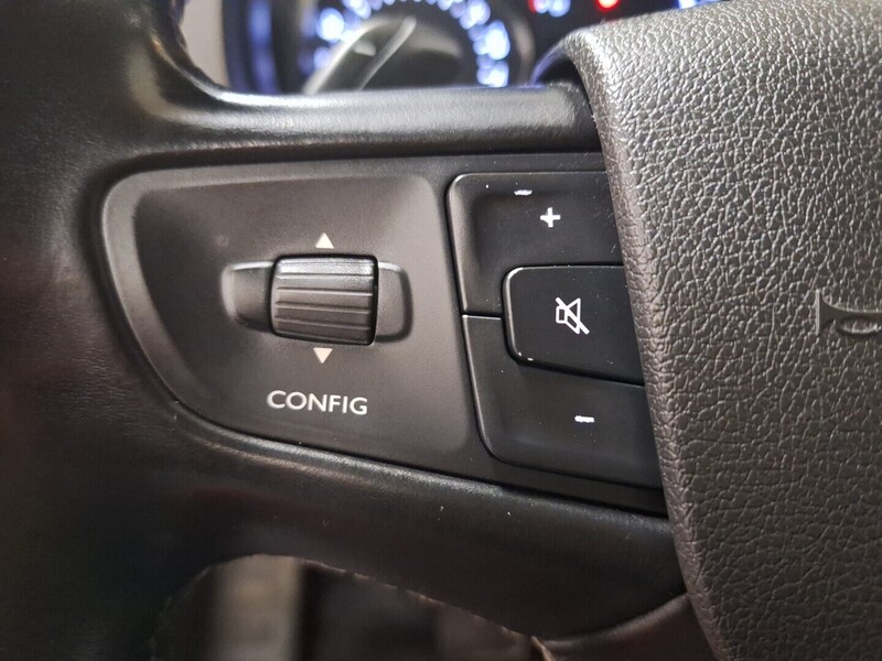 Opel Vivaro vaihtoauto