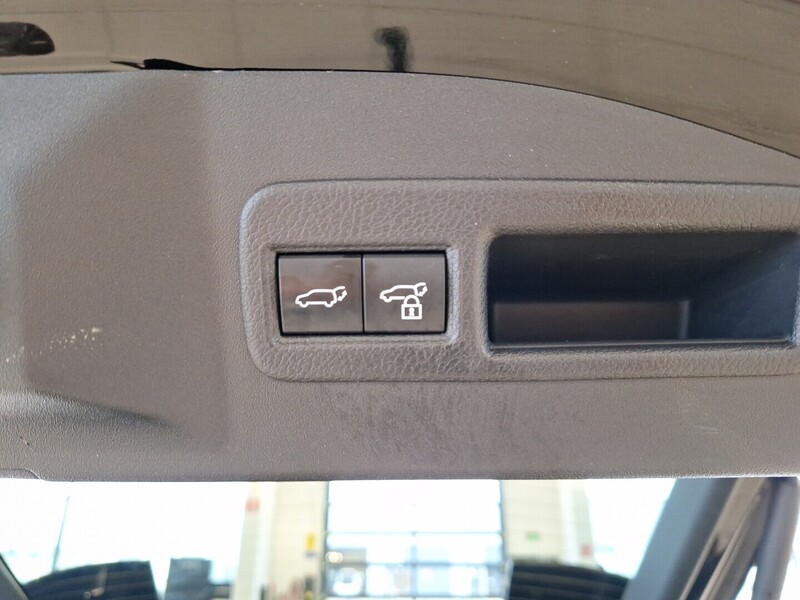 Toyota bZ4X vaihtoauto