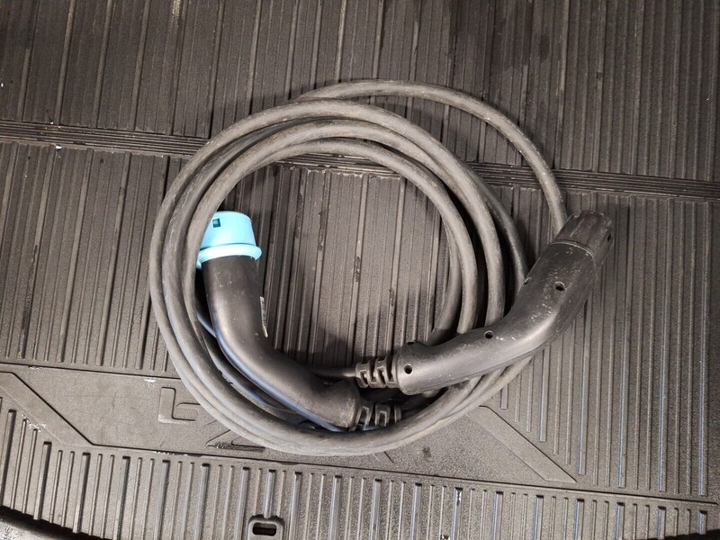 Toyota bZ4X vaihtoauto