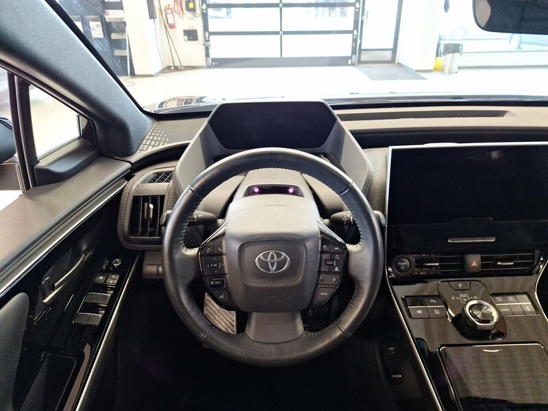 Toyota bZ4X vaihtoauto