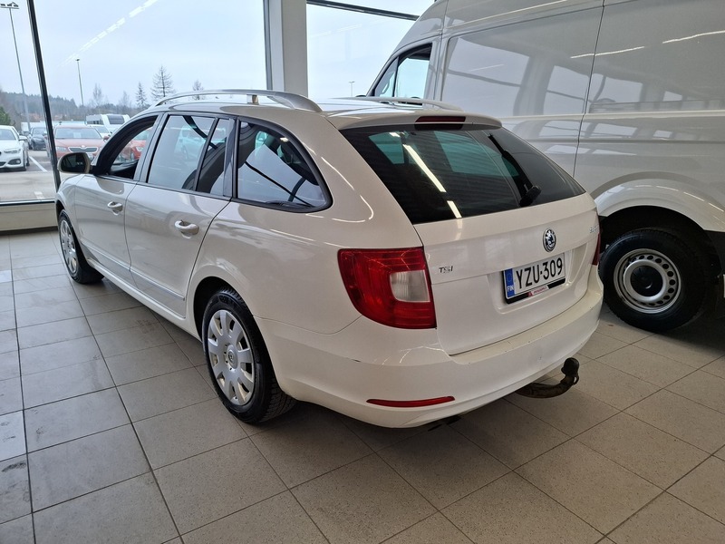 Skoda Superb vaihtoauto