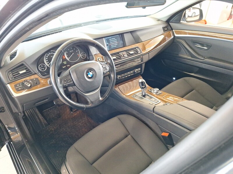 BMW 523 vaihtoauto