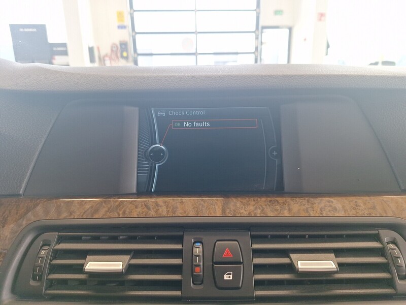 BMW 523 vaihtoauto