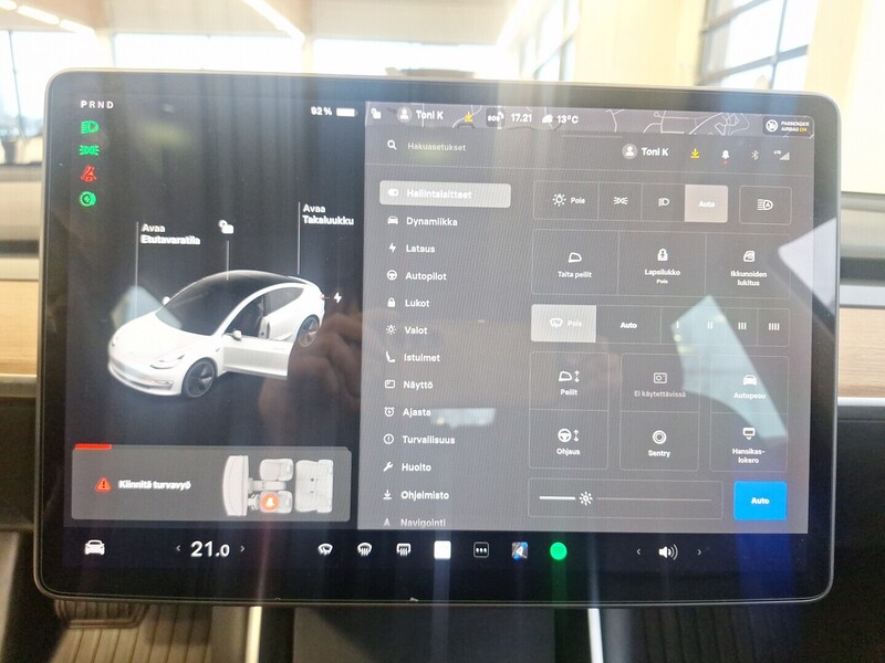 Tesla Model 3 vaihtoauto