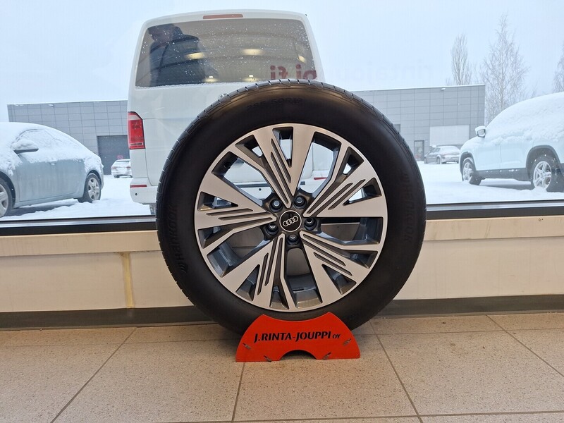 Audi Q4 e-tron vaihtoauto