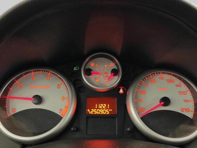 Peugeot 207 vaihtoauto