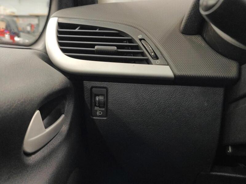 Peugeot 207 vaihtoauto