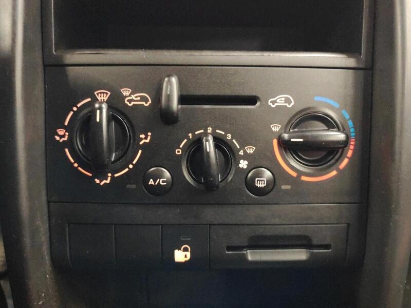 Peugeot 207 vaihtoauto