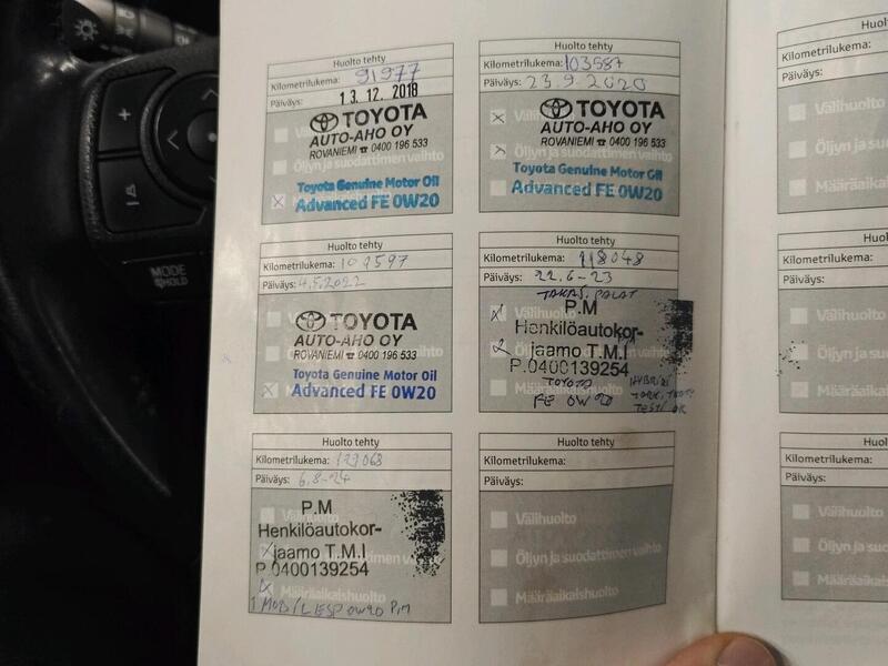 Toyota Auris vaihtoauto