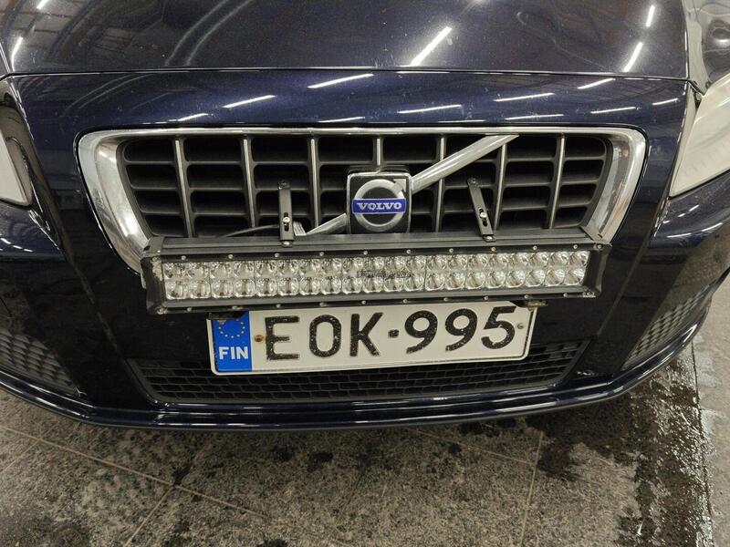 Volvo V70 vaihtoauto