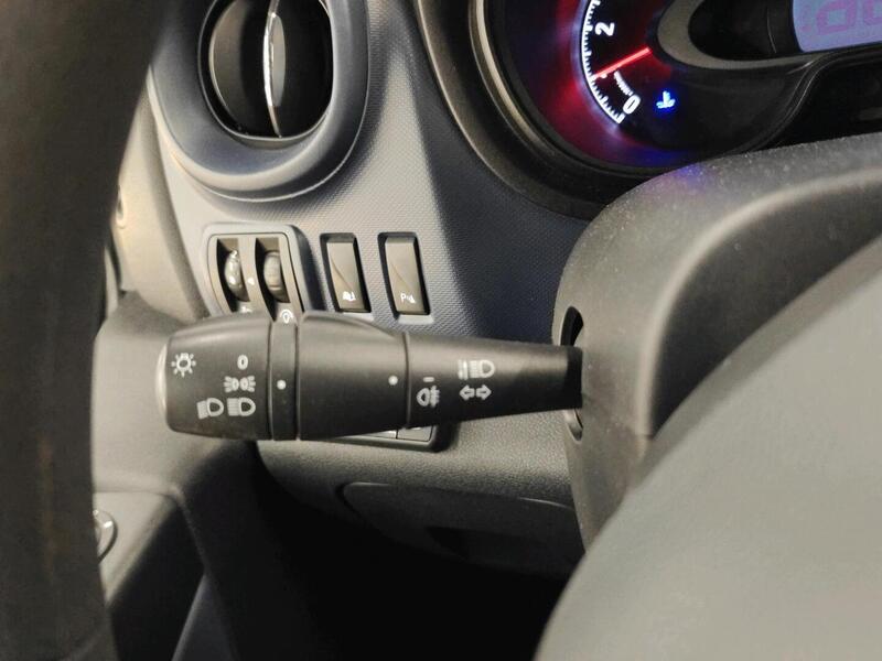 Opel Vivaro vaihtoauto