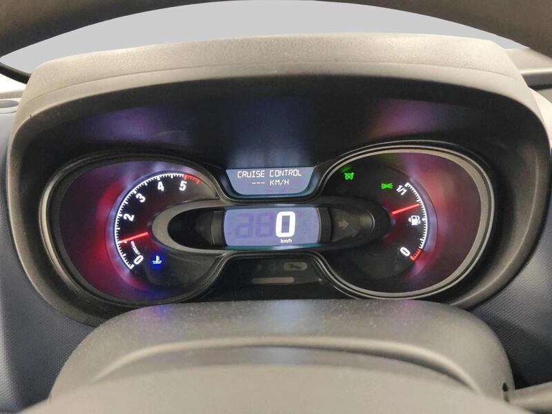 Opel Vivaro vaihtoauto