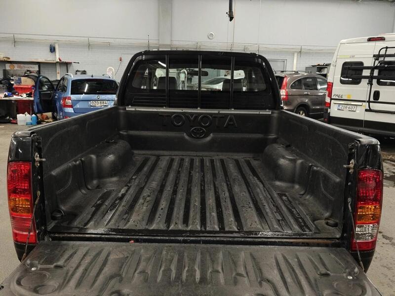 Toyota Hilux vaihtoauto