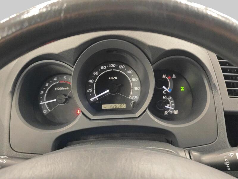 Toyota Hilux vaihtoauto