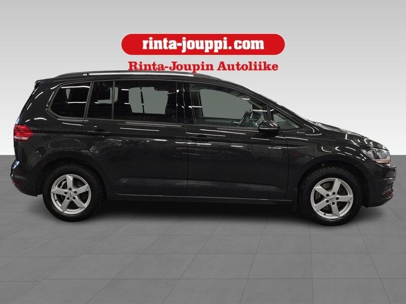 Volkswagen Touran vaihtoauto