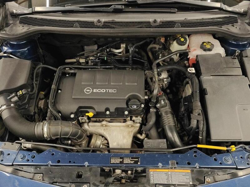 Opel Astra vaihtoauto