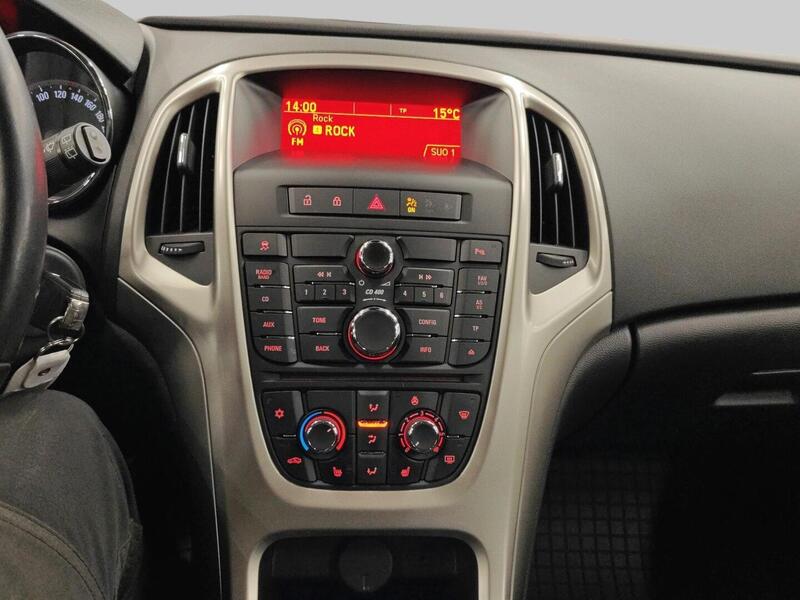 Opel Astra vaihtoauto