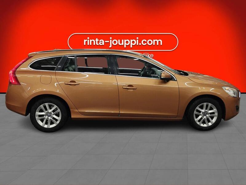 Volvo V60 vaihtoauto