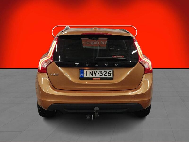 Volvo V60 vaihtoauto