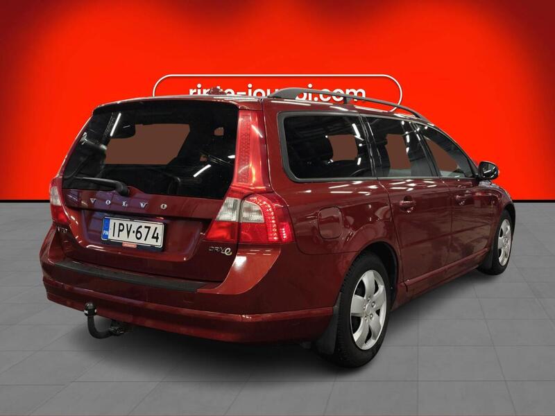 Volvo V70 vaihtoauto