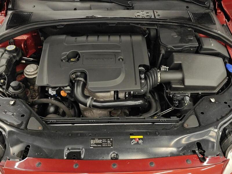 Volvo V70 vaihtoauto