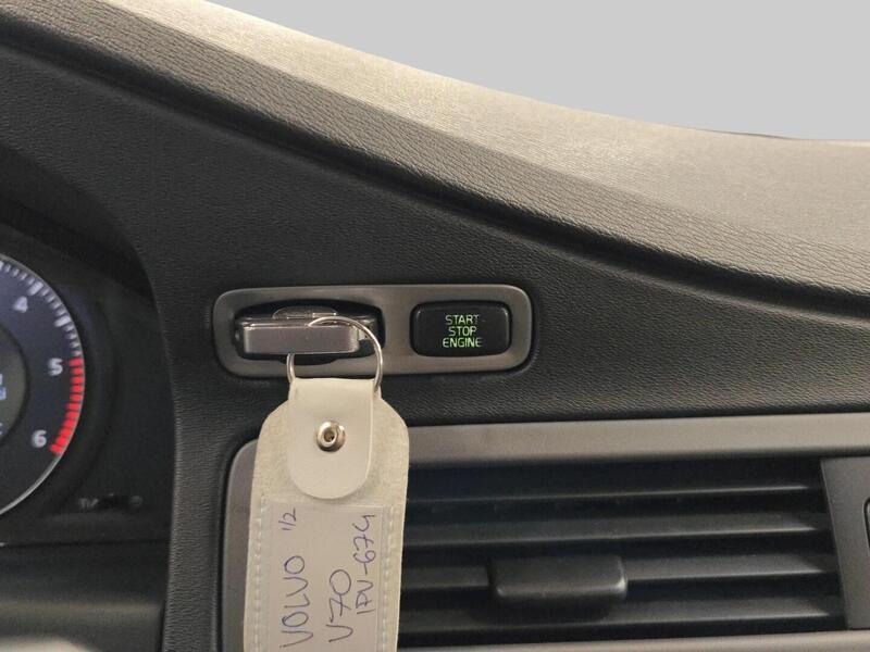 Volvo V70 vaihtoauto