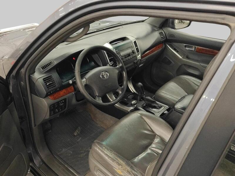 Toyota Land Cruiser vaihtoauto