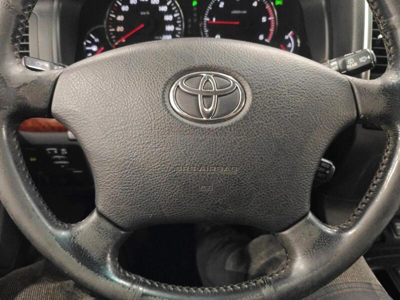 Toyota Land Cruiser vaihtoauto