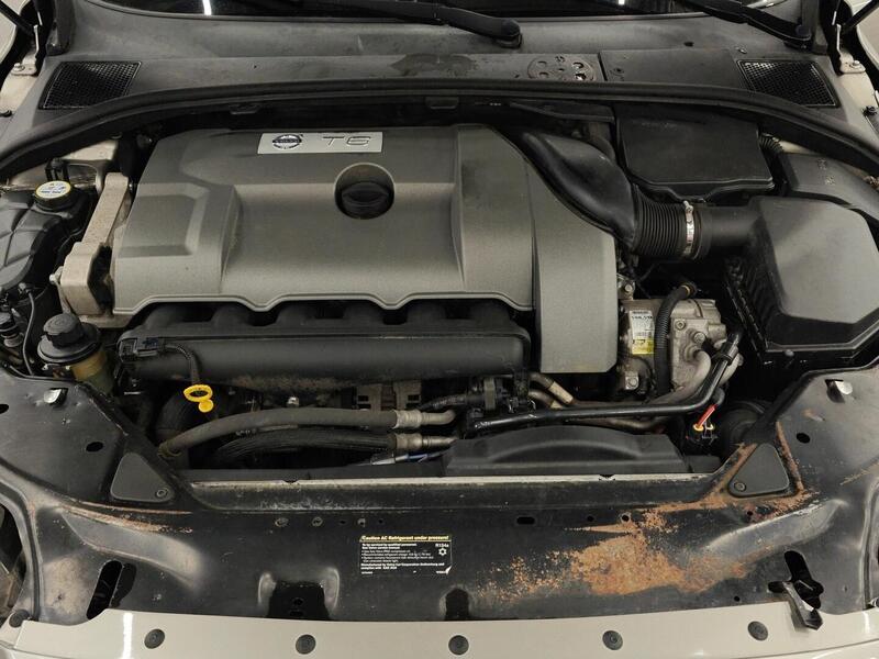 Volvo V70 vaihtoauto