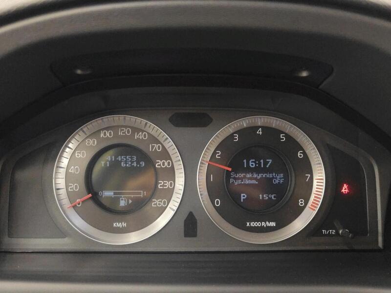 Volvo V70 vaihtoauto